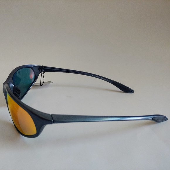 (NWT) Vintge 90's PC Wrap Around Sporty Sunglasses (Met.Blue/Red M) - Picture 2 of 4